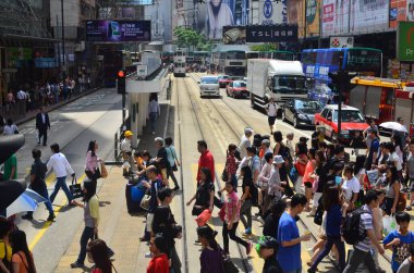 18 Mayıs 2013 Causeway Körfezi 'nde ünlü tramvaylı şehir manzarası.
