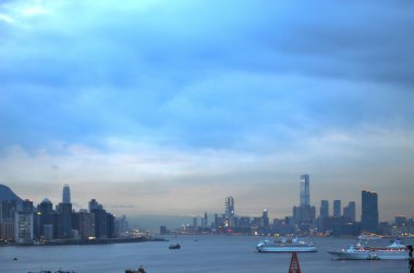 21 Mayıs 2013 Kwun Tong Tsai Wan 'da Hong Kong Skyline' ı