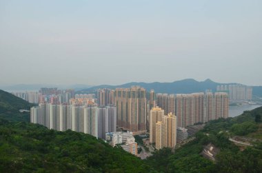 12 Temmuz 2013 Tiu Keng Leng 'deki modern iskan binası.