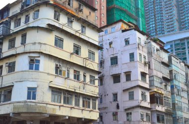Streets old buildings view, intersection of To Kwa Wan 28 July 2013