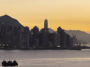 2013 Aug 5 the Kowloon Peninsular, the Twilight of summer