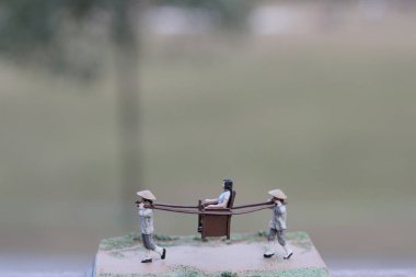 a scale of figure, sedan chair figure