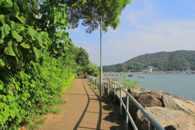 a Mills and Chung Path, Deep Water Bay