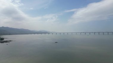 Manzara Deep Bay, Lau Fau Shan, Hong Kong, 18 Şubat 2023