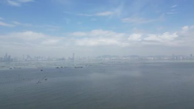 Manzara Deep Bay, Lau Fau Shan, Hong Kong, 18 Şubat 2023