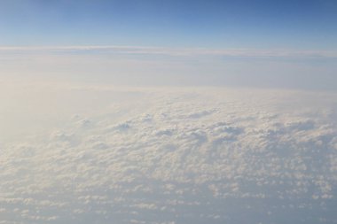 uçaktan görülen bulut formasyonları