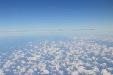 uçaktan görülen bulut formasyonları