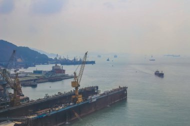 29 Oct 2013 the sunset time of Ma Wan channel, hong kong