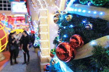 Çin 'deki yeni yıl kutlamaları için binalar aydınlatıldı. 14 Kasım 2013