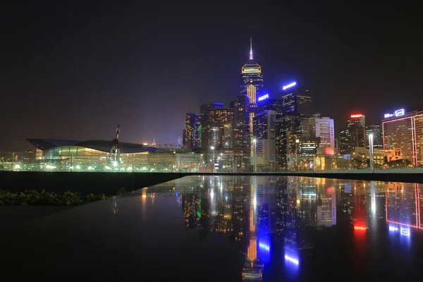 November 2013 Hong Kong Skyscraper Toren Van Hoog Nacht — Stockfoto