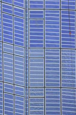 5 Mart 2023 'te Hong Kong' da günışığında modern bir bina.