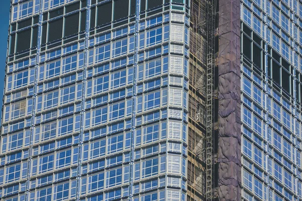 Mart 2023 Hong Kong Günışığında Modern Bir Bina — Stok fotoğraf
