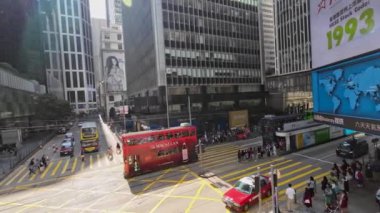 Hong Kong, Central 'daki yoğun kavşak. 5 Mart 2023