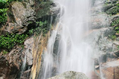 Doğa konsepti, Ng Tung Chai Şelalesi Hong Kong
