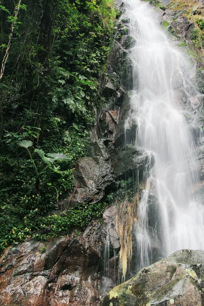 the Ng Tung Chai waterfall at hong kong