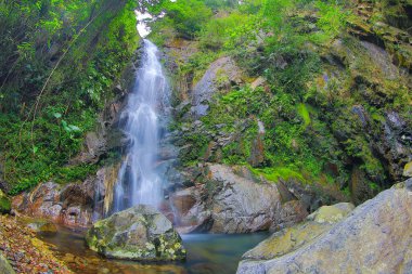 Doğa konsepti, Ng Tung Chai Şelalesi Hong Kong