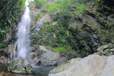Doğa konsepti, Ng Tung Chai Şelalesi Hong Kong