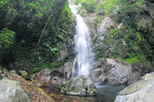 Het Natuurconcept Tung Chai Waterval — Stockfoto