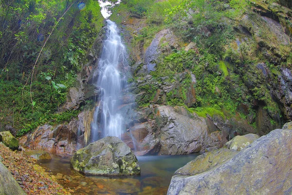 Conceptul Naturii Cascada Tung Chai — Fotografie, imagine de stoc
