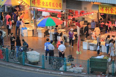 26 Ekim 2013 Tko, Hong Kong 'daki sulu market.