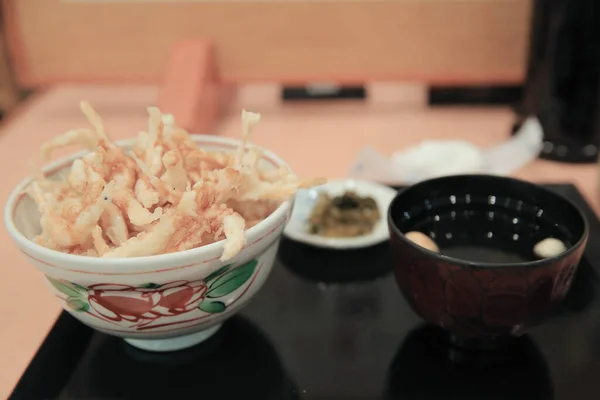日本菜 一碗炸虾 — 图库照片