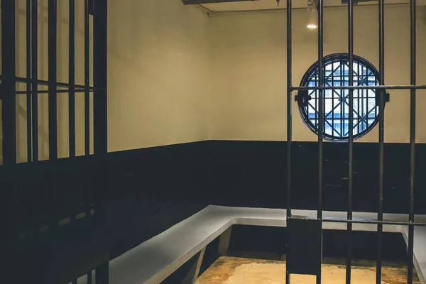 Das Dunkle Gefängnis Bereitete Sich Auf Die Unterbringung Der Sträflinge — Stockfoto