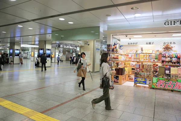 Die Reisenden Bahnhof Von Nagoya Bei Nacht Japan Okt 2013 — Stockfoto