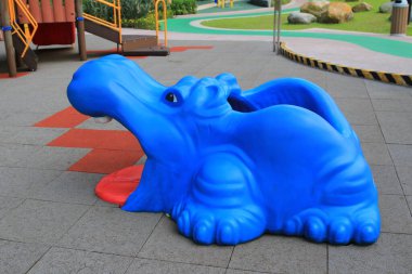 Ngau Chi Wan Parkı 'ndaki çocuk parkı 20 Eylül 2013