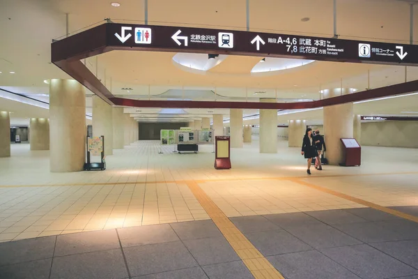 Paź 2013 Podziemny Korytarz Budynek Nowoczesnej Architektury Kanazawa Japonia — Zdjęcie stockowe