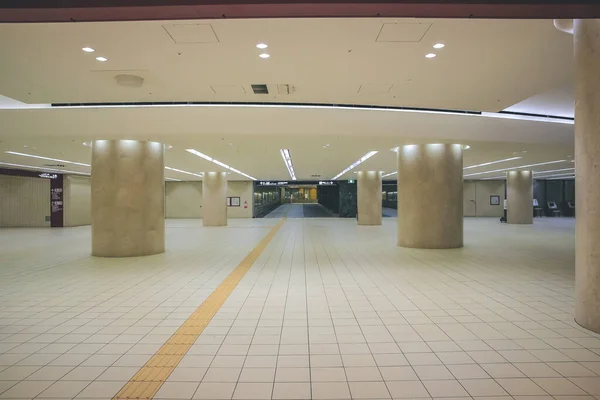 Paź 2013 Podziemny Korytarz Budynek Nowoczesnej Architektury Kanazawa Japonia — Zdjęcie stockowe
