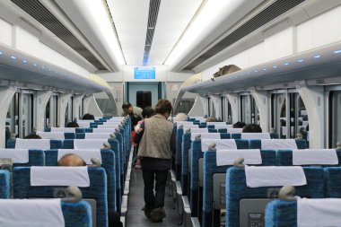 29 Ekim 2013 'te Chubu Centrair Uluslararası Havaalanı' na gidecek olan Havaalanı Ekspres Treni