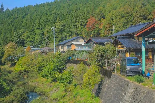 31 Ekim 2013 Japonya 'nın Takayama kırsalının sonbahar manzarası