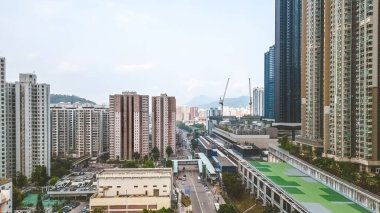 Tai Wai istasyonunda bir peyzaj, Sha Tin bölgesi. 18 Mart 2023