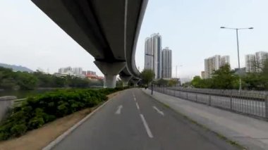 Bisiklet parkurunun oradaki Sha Tin 'de bisiklet rotaları. 18 Mart 2023