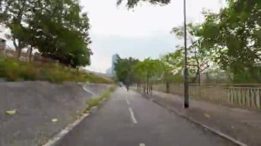 Bisiklet parkurunun oradaki Sha Tin 'de bisiklet rotaları. 18 Mart 2023