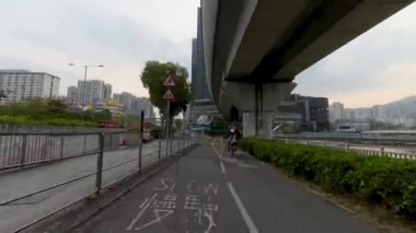 Bisiklet parkurunun oradaki Sha Tin 'de bisiklet rotaları. 18 Mart 2023