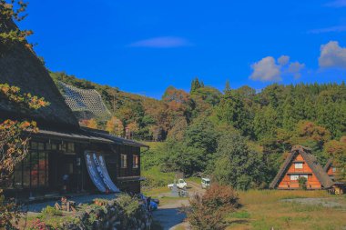 Shirakawa-go köyünün geleneksel binaları, Japonya 1 Kasım 2013