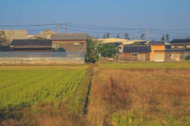 Japonya 2 Kasım 2013 'te tren penceresinden manzara
