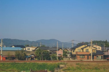 Japonya 2 Kasım 2013 'te tren penceresinden manzara