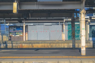 Japonya 2 Kasım 2013 'te tren penceresinden manzara