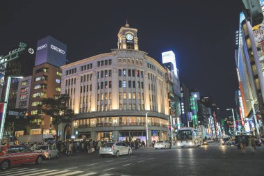 Ginza 4 kavşağının gece görüşü. 3 Kasım 2013