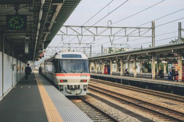 Takayama tren istasyonundaki tren istasyonuna, tren kavramı 31 Ekim 2013
