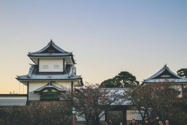Kanazawa kalesinin manzarası, Japon Kanazawa şehri 1 Kasım 2013