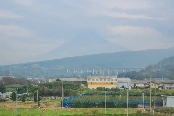 2013年11月3日Shinkansen子弹火线外的视野 — 图库照片