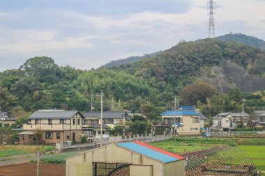 Shinkansen 'in hızlı tren hattının manzarası.