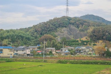 Shinkansen 'in hızlı tren hattının manzarası.