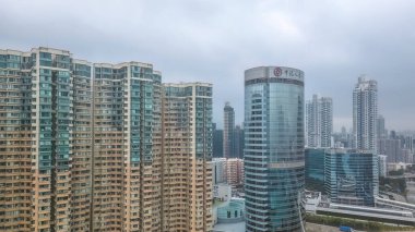 Tai Kok Tsui, HK 22 Nisan 2023 'te yoğun bir apartman dairesi.