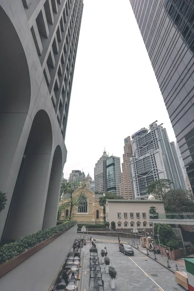 Ένα Σύγχρονο Κτίριο Ουρανοξύστη Γραφείων Στο Χονγκ Κονγκ — Φωτογραφία Αρχείου