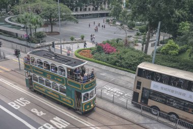 26 Nisan 2023 'te Hong Kong' daki klasik tramvay.