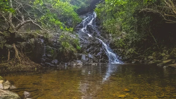 Schöner Wasserfall Siu Chik Sha Tko — Stockfoto